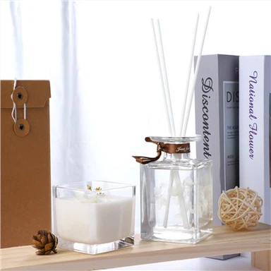 ریڈ ڈفیوزر کینڈل گفٹ سیٹ